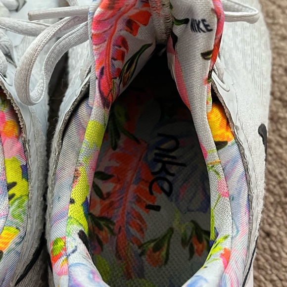 Nike sneakers - Picture 7 of 7